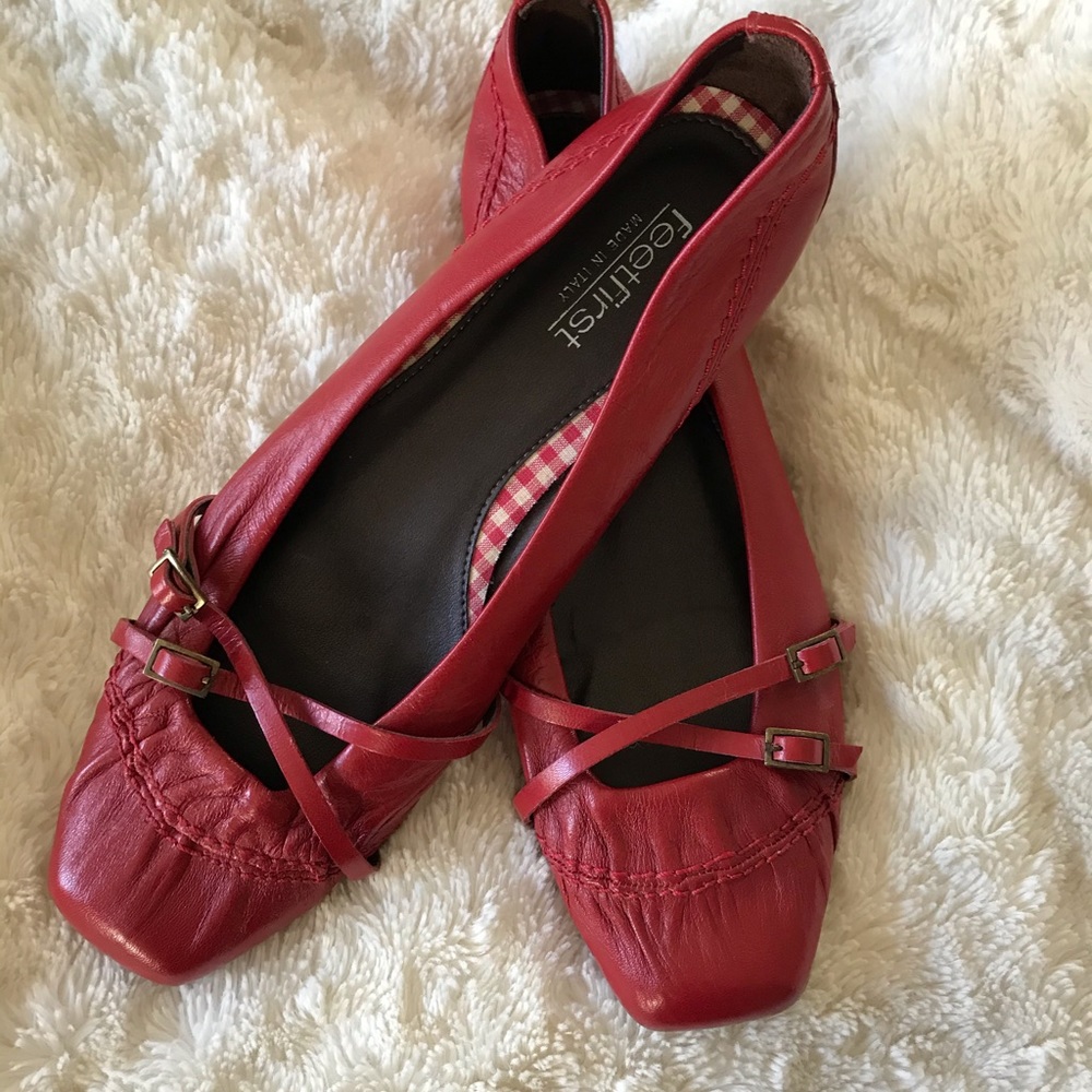 NEW Feet First Leather Ballet Flats Italian made